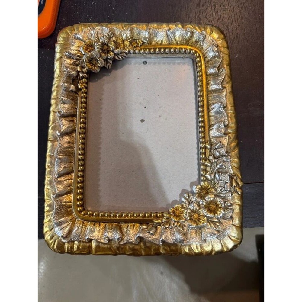 Vintage picture frame